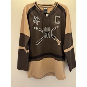 Disney The Mandolorian Din Djarin Hockey Jersey Brown Our Universe Size XS